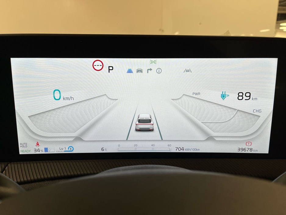 2023 Kia EV6 - image 13