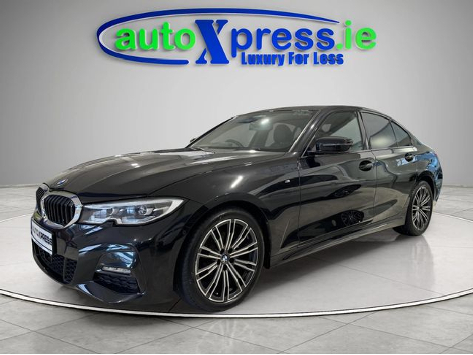 2023 BMW 3 Series - image 11
