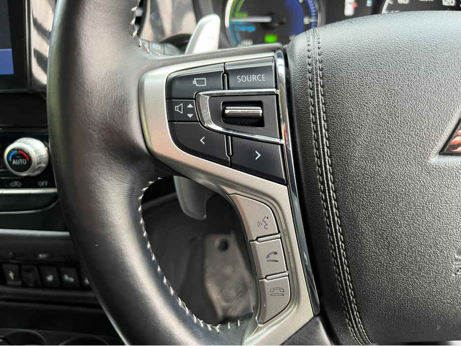 2020 Mitsubishi Outlander 4WD G PLUS AUTOMATIC PLUG IN HYBRID 2.4 PETROL //HIGH SPEC//LOW MILES//HALF LEATHER HEATED SEATS//ELECTRIC DRIVERS SEAT//HEATED STEERING WHEEL// €24,950