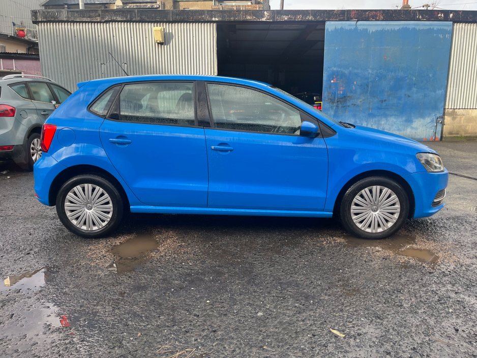 2015 Volkswagen Polo 1.2 COMFORTLINE AUTOMATIC €10,800