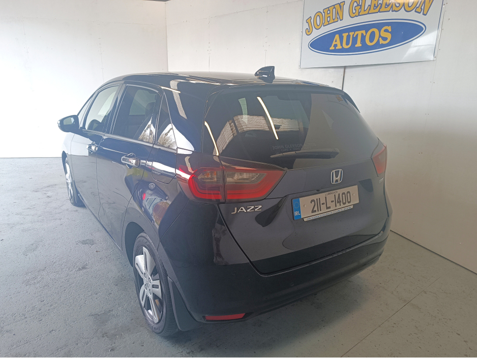 2021 Honda Jazz - image 5