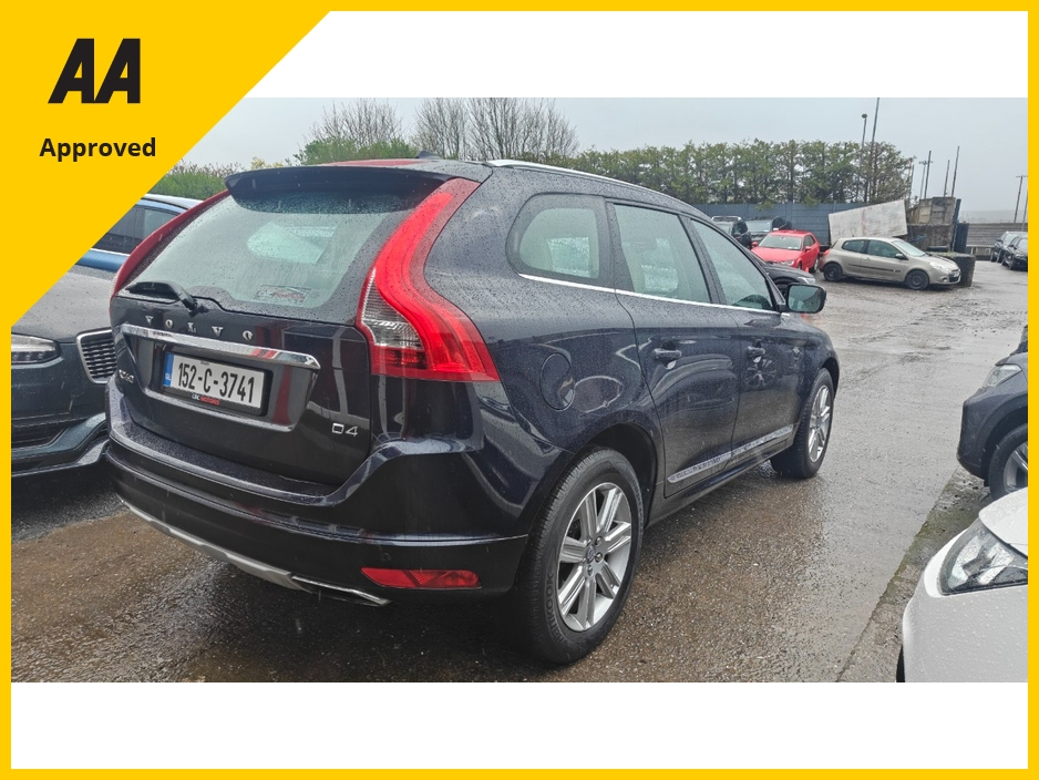 2015 Volvo XC60 - image 13
