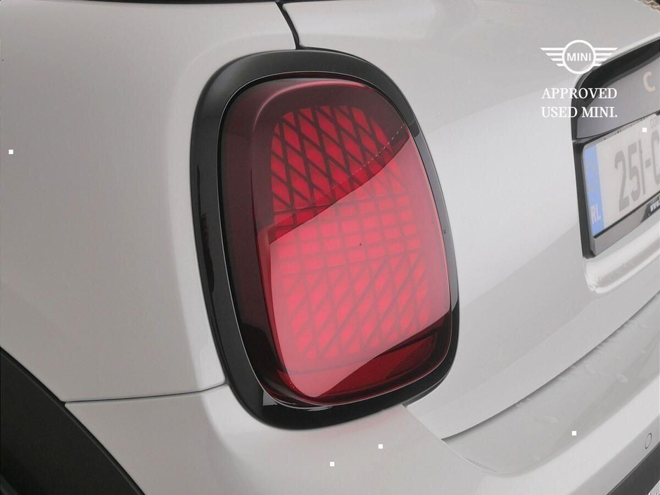 2025 MINI Hatch Cooper C €44,900