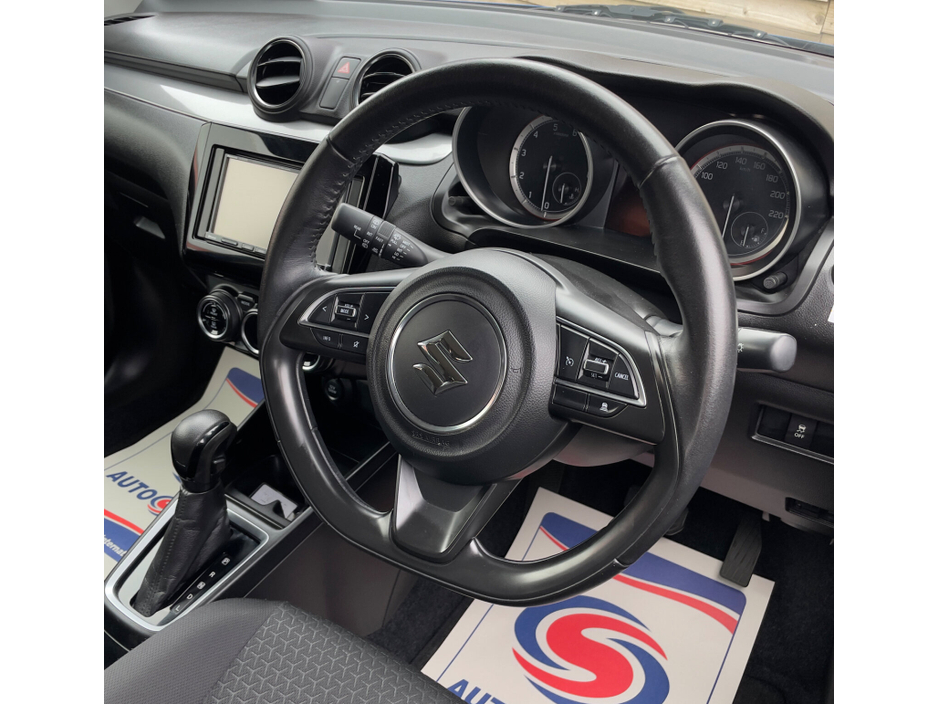 2020 Suzuki Swift - image 8