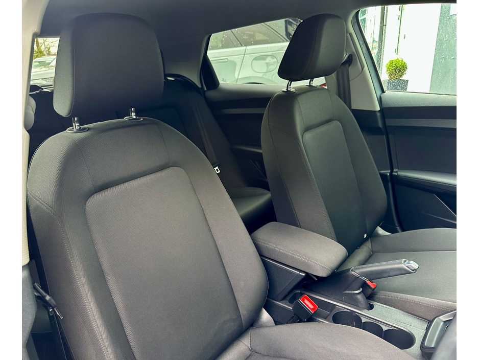 2022 Audi A1 - image 13