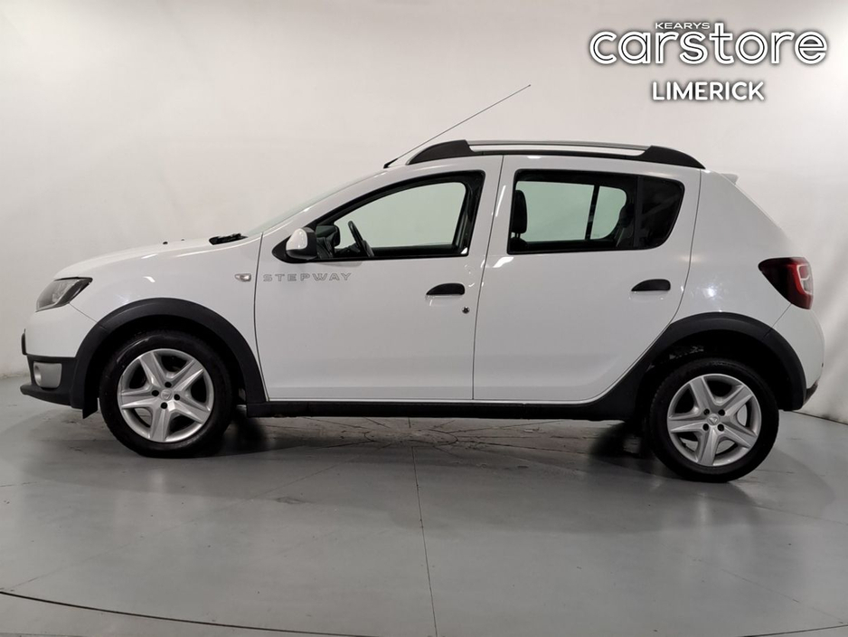 2015 Dacia Sandero Stepway TCe 90 S&S SIGNATURE €10,380