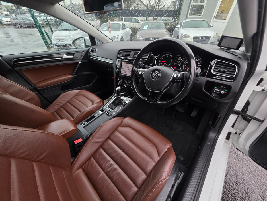 2016 Volkswagen Golf LEATHER TAN LEATHER SEATS 1.4 TSI HEATED ELECTRIC SEATS - NAVIGATION * REVERSING CAMERA * SIMI DEALER - €15,950