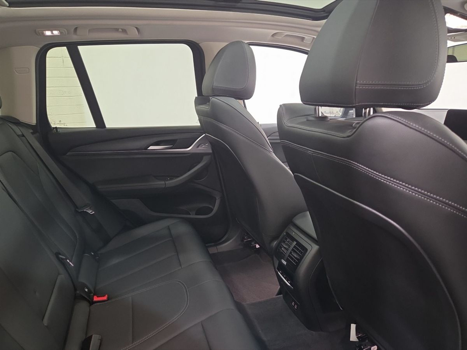 2023 BMW X3 - image 22