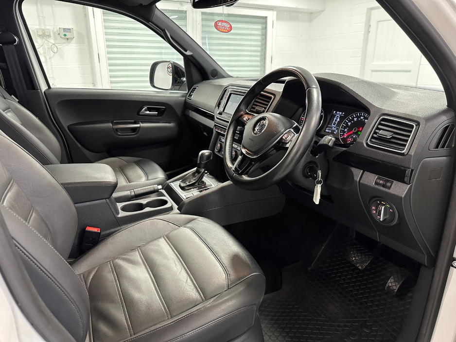 2020 Volkswagen Amarok - image 20