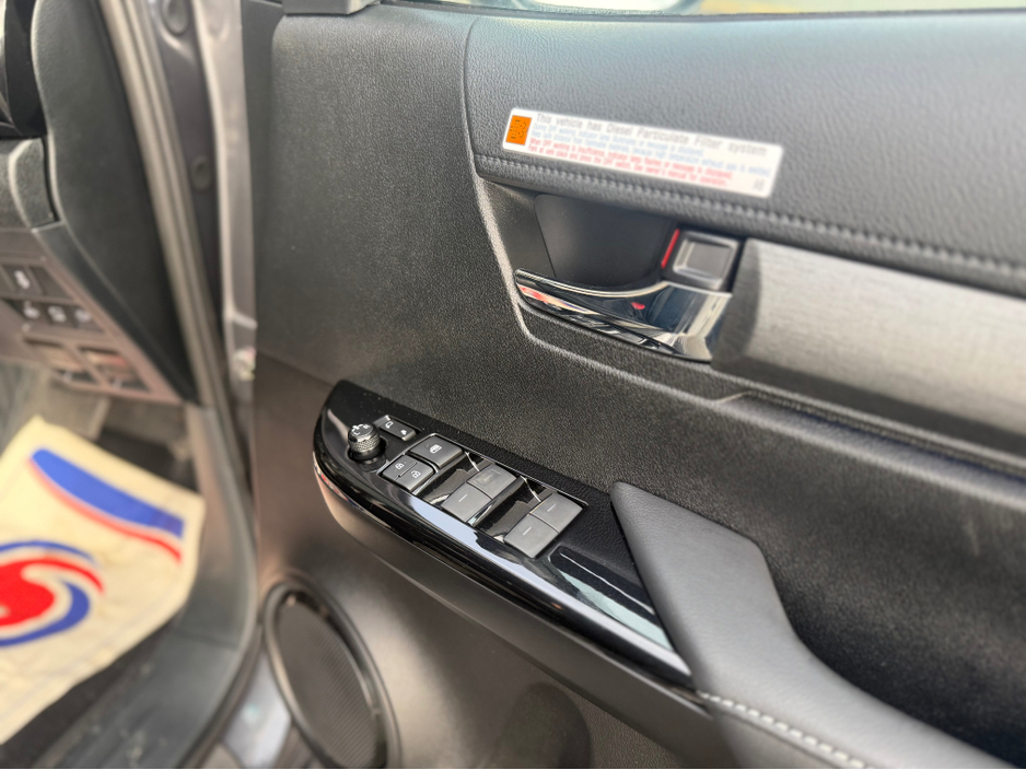 2026 Toyota Hilux - image 9