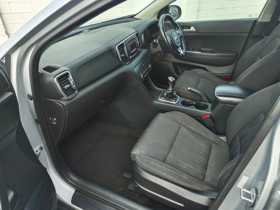 2017 Kia Sportage - image 11