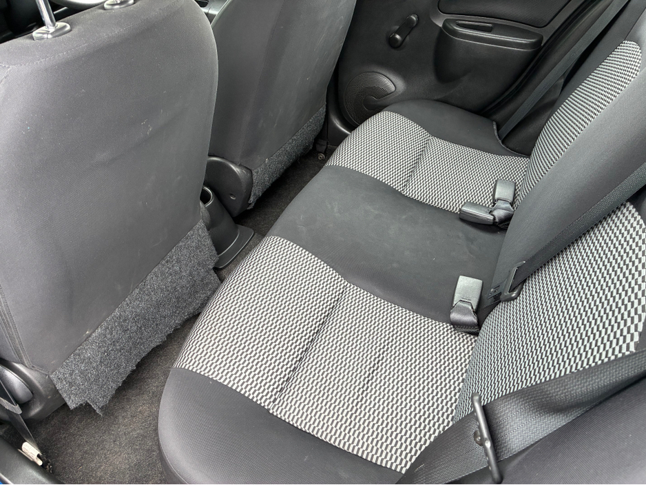 2016 Nissan Micra - image 13