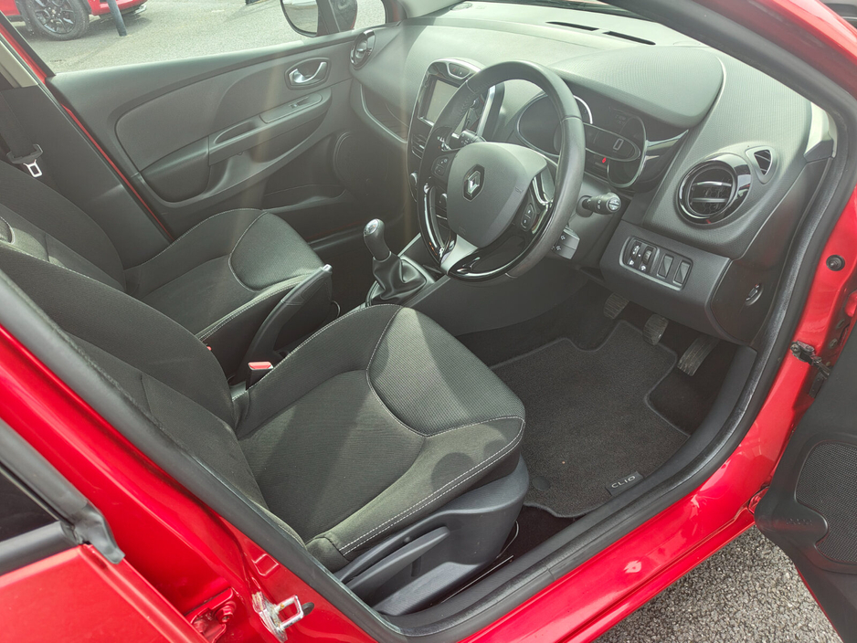 2016 Renault Clio - image 10