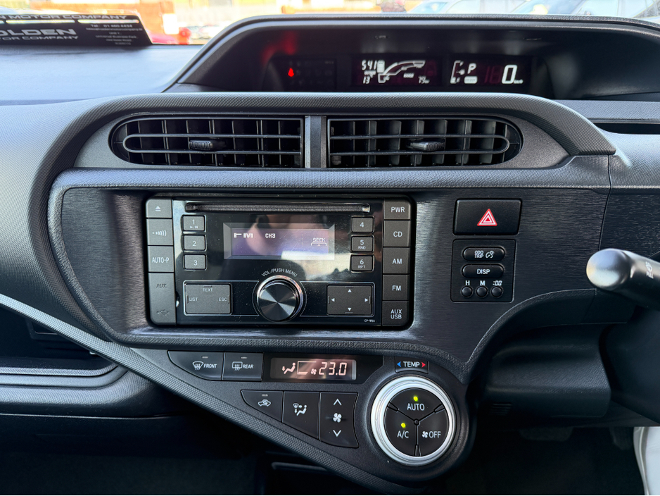 2017 Toyota Aqua - image 17