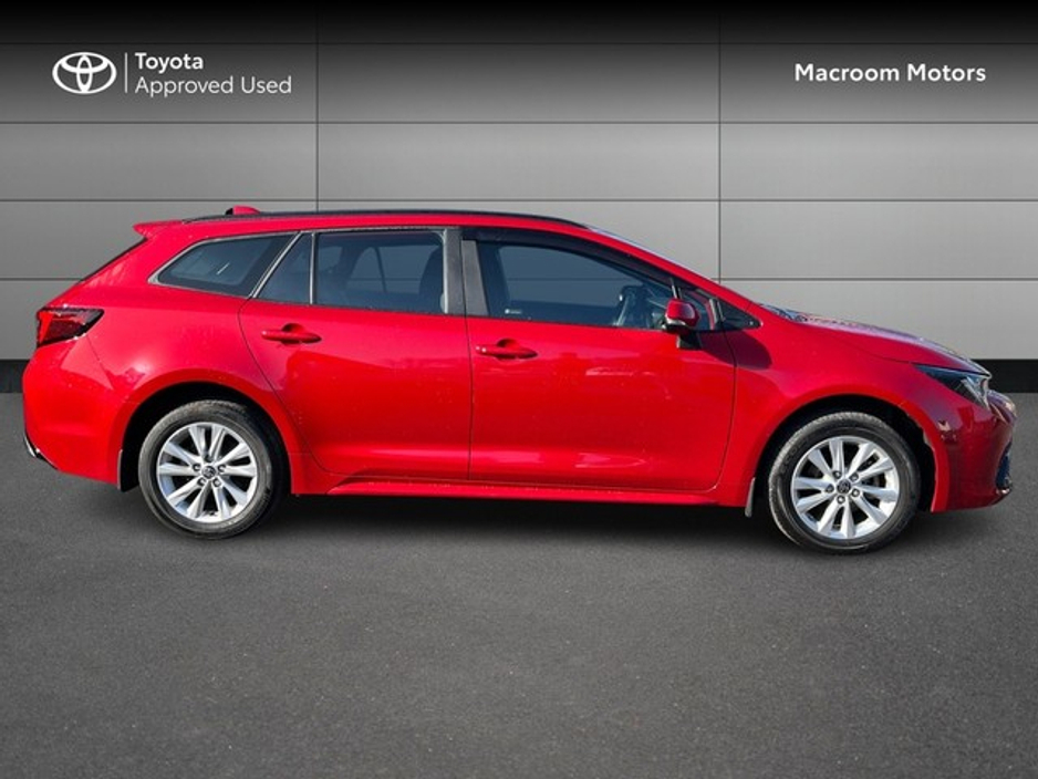 2024 Toyota Corolla - image 3