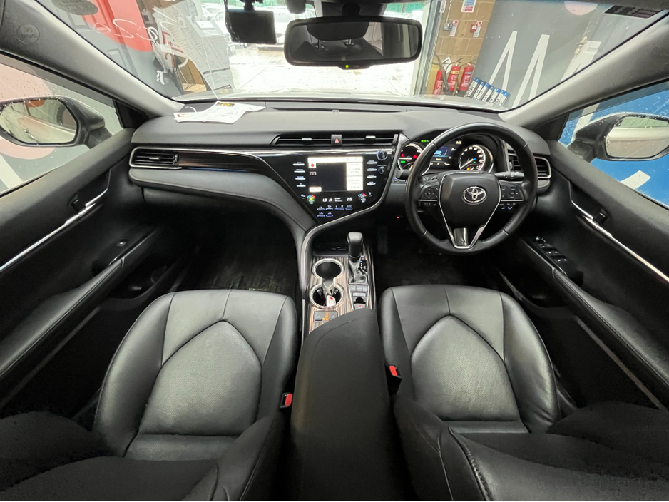 2020 Toyota Camry - image 17