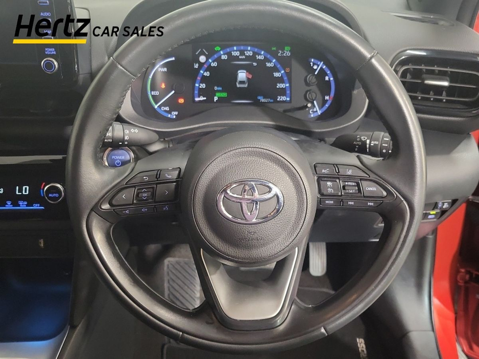 2023 Toyota Yaris Cross - image 14