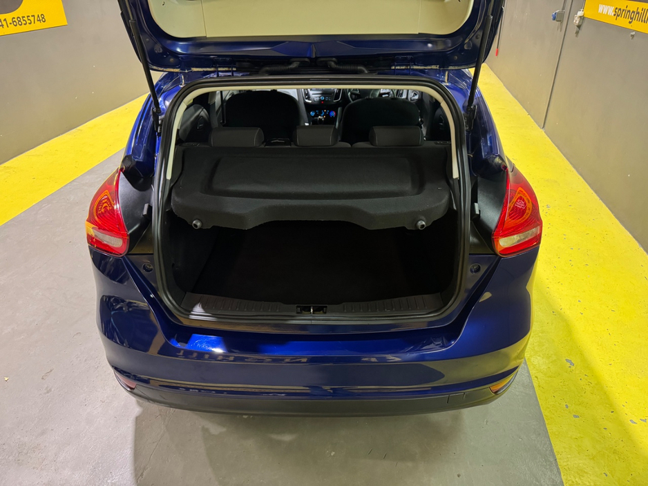 2015 Ford Focus - image 27