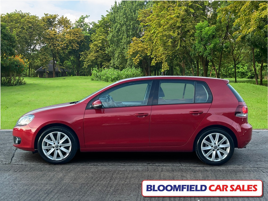 2011 Volkswagen Golf HIGHLINE , SUNROOF // LOW MILEAGE €8,950