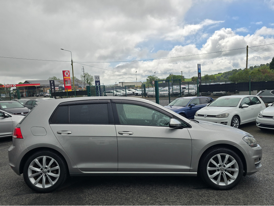 2016 Volkswagen Golf ( 162 REG ) 1.4 HIGHLINE EDITION ALCANTARA SEATS PRIVACY GLASS REVERSING CAMERA - SIMI DEALER - LOW ROAD TAX BAND €16,450