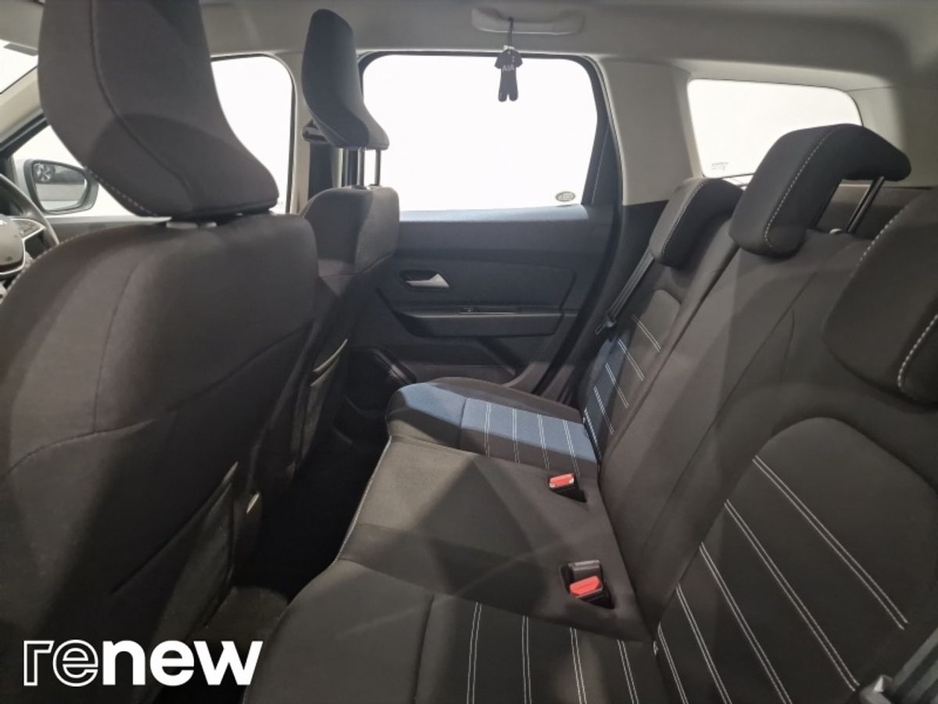 2023 Dacia Duster - image 11