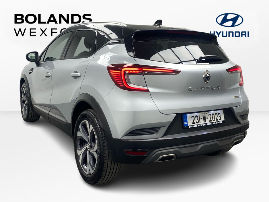 2023 Renault Captur - image 3