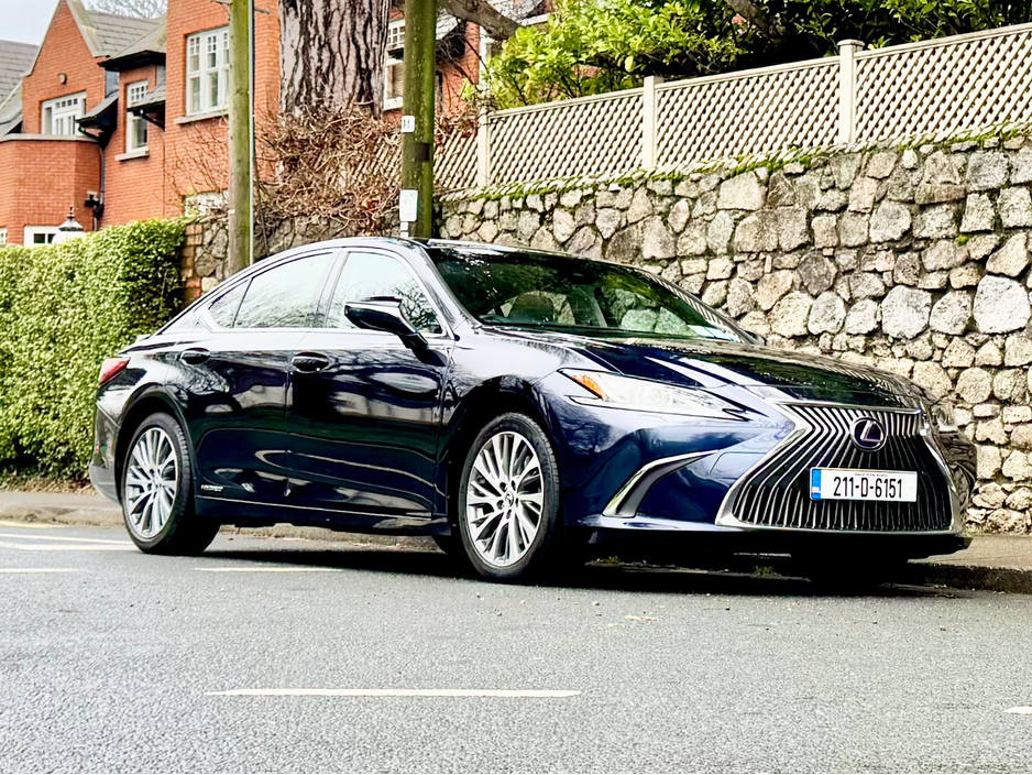 2021 Lexus ES 300 H DYNAMICS!! 1 YR HYBRID WARRANTY !! €29,900