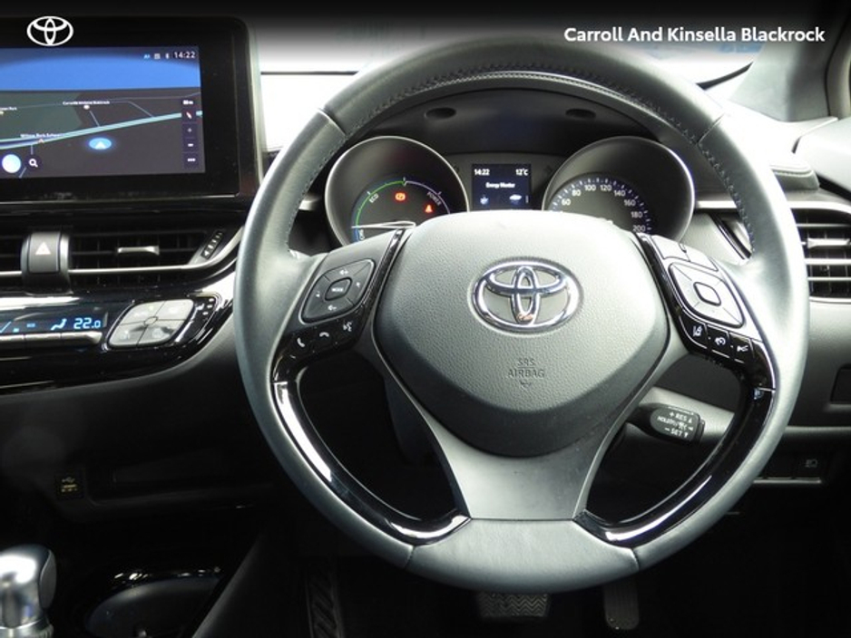 2023 Toyota C-HR - image 7