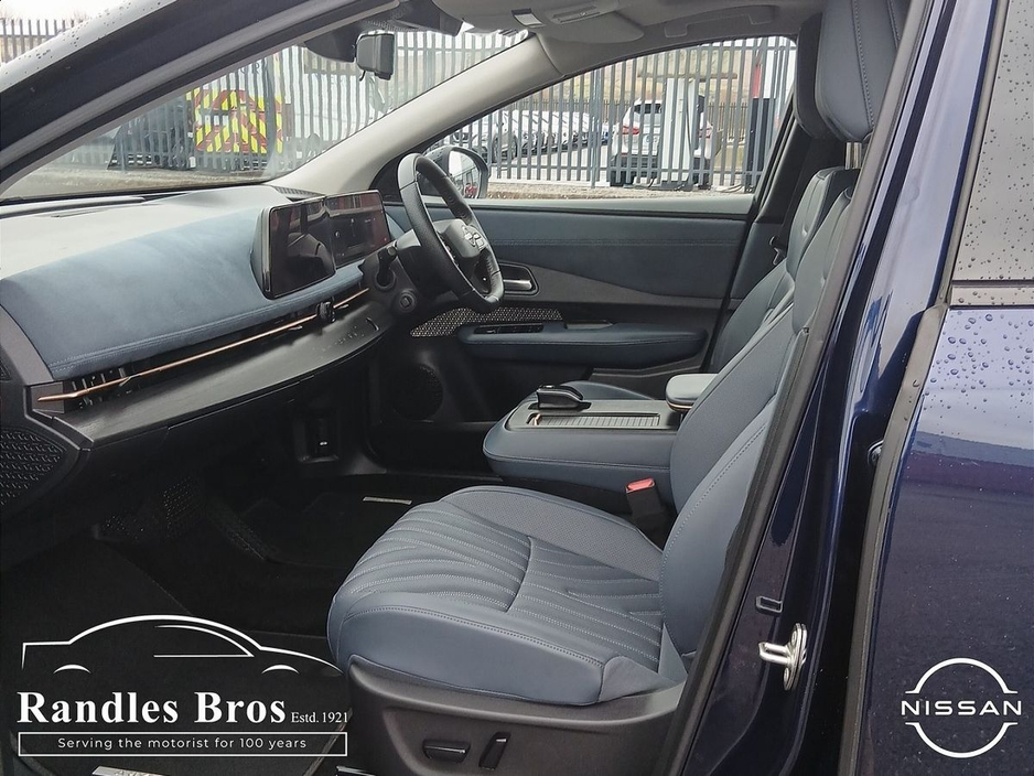 2023 Nissan Ariya - image 11