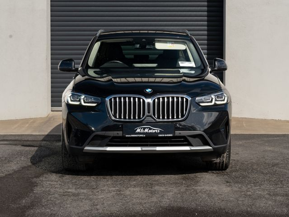 2023 BMW X3 - image 2