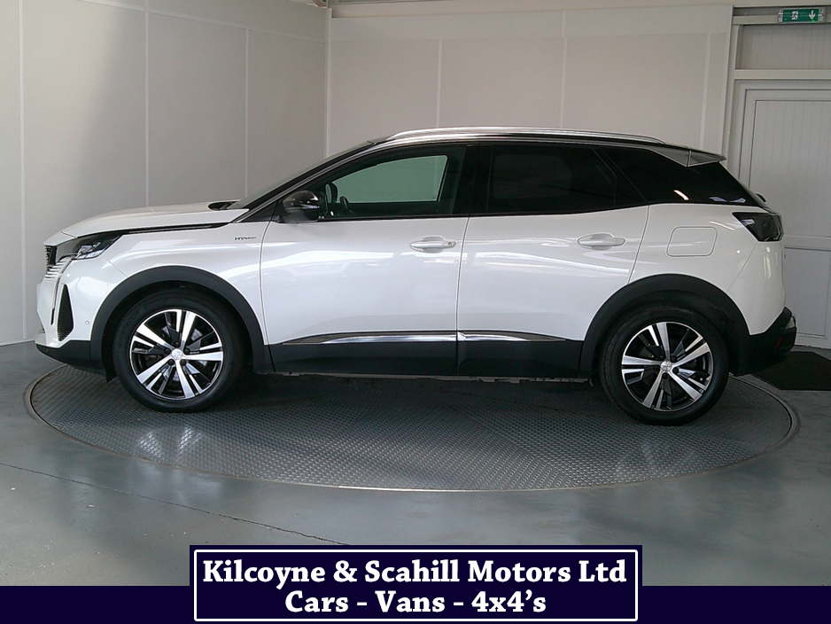 2023 Peugeot 3008 - image 4