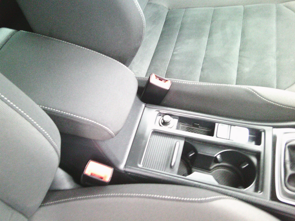 2018 Volkswagen Golf NEW NCT 2028, HIGHLINE, HEATED SEATS, REVERSE CAMERA, SAT./NAV., CRUISE, €190 TAX, LOW KMS. HISTORY. €16,999