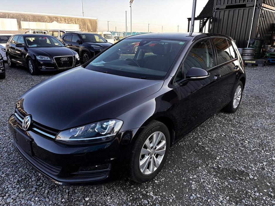 2016 Volkswagen Golf - image 3