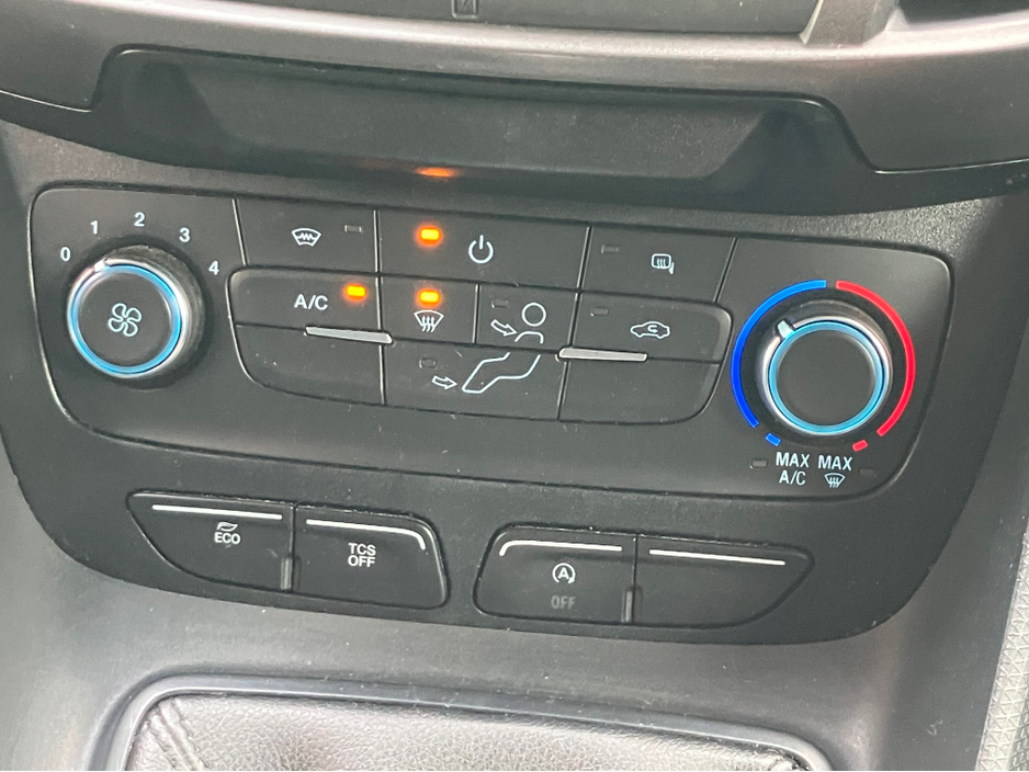 2020 Ford Transit Connect - image 12