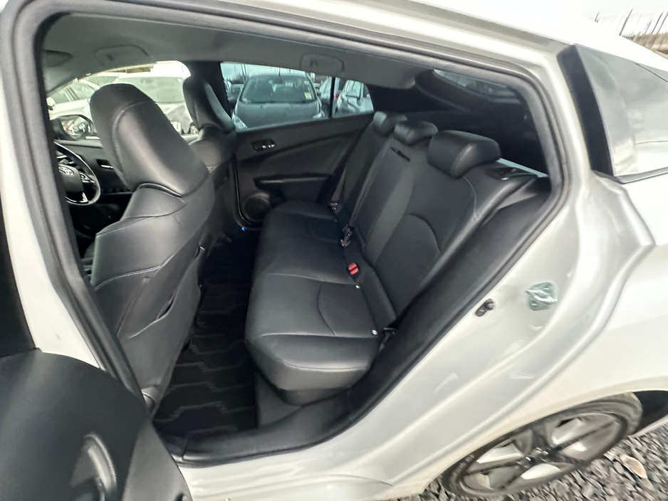 2021 Toyota Prius - image 11