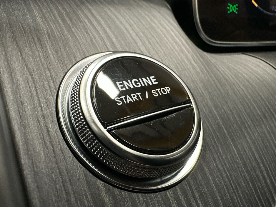 2024 Mercedes-Benz C Class - image 22