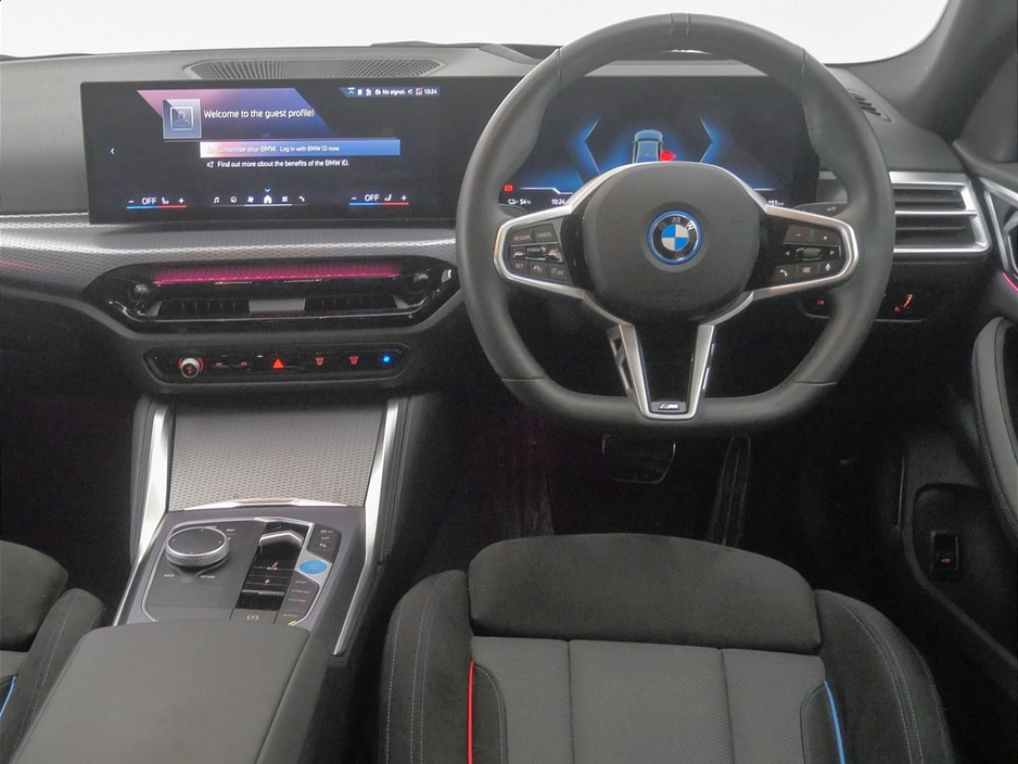 2025 BMW i4 - image 5