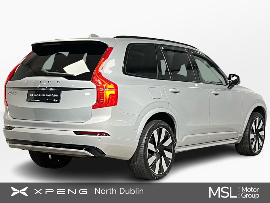 2023 Volvo XC90 - image 3