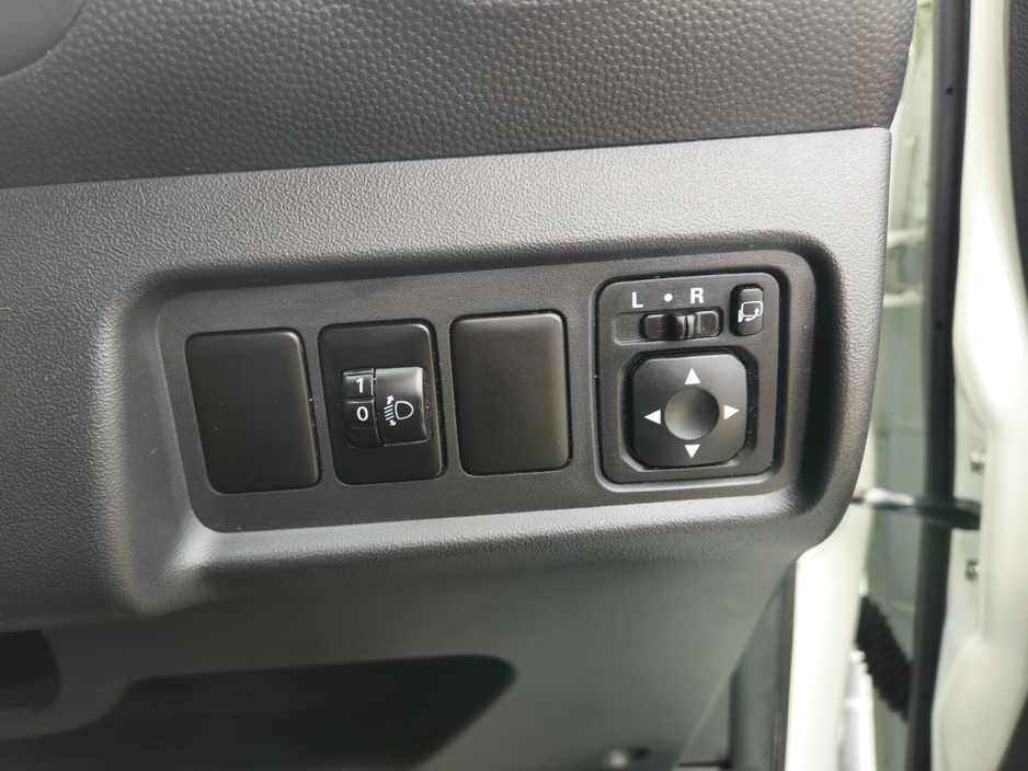 2021 Mitsubishi Space Star - image 17