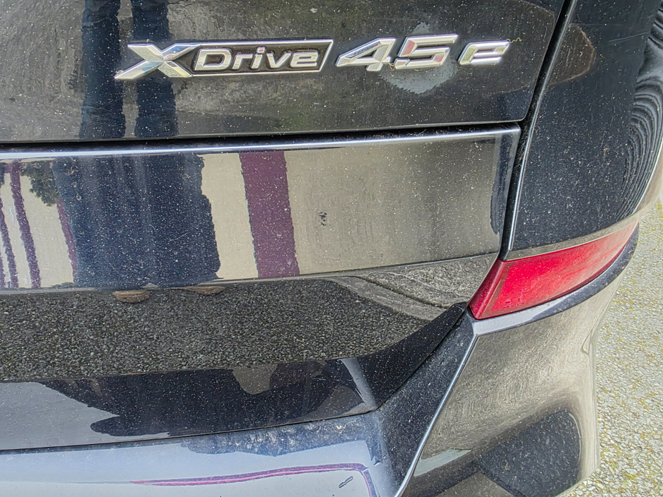 2022 BMW X5 - image 8