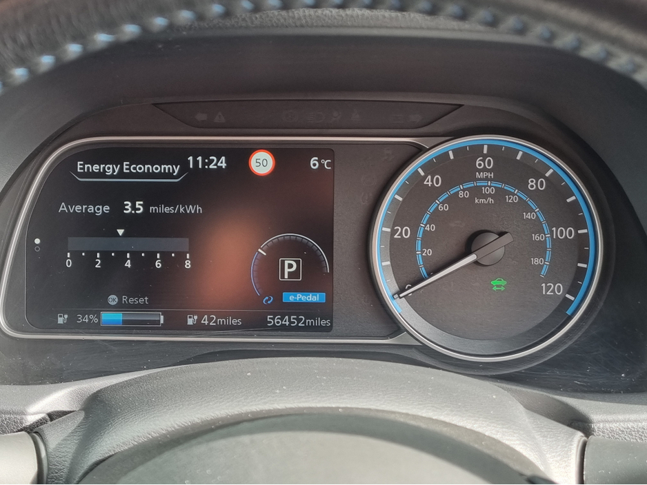 2021 Nissan Leaf - image 19