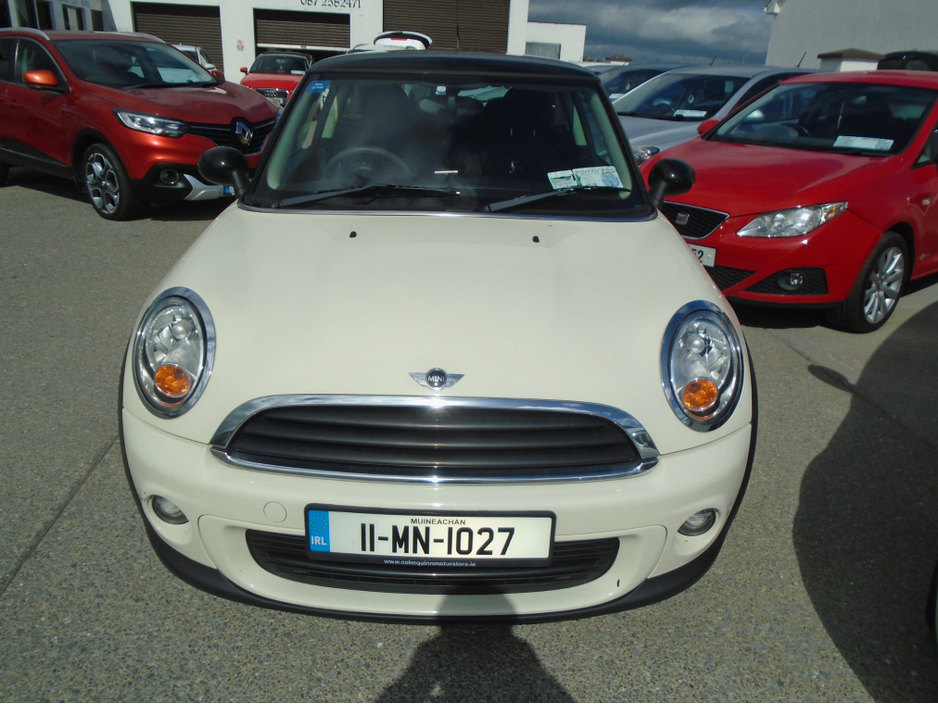 2011 MINI Hatch - image 4