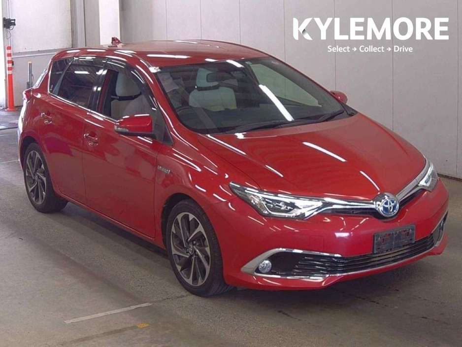 2017 Toyota Auris HYBRID G PACKAGE - WHITE LEATHER UPHOLSTERY - HEATED SEATS - FACTORY ALLOYS - REVERSE CAMERA/PARKING RADAR €15,950