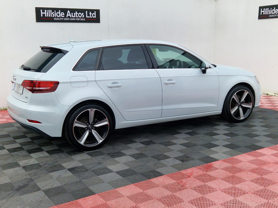 2017 Audi A3 - image 12