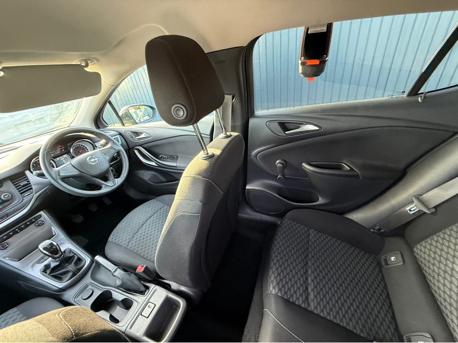 2017 Opel Astra SPORT - 1.4L PETROL - MANUAL - 12M WARRANTY - CAR: €9,950