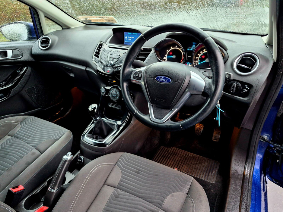 2017 Ford Fiesta - image 10
