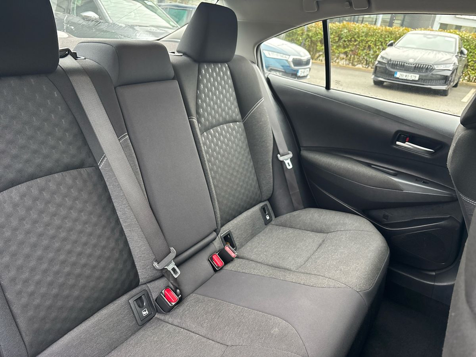 2023 Toyota Corolla - image 10