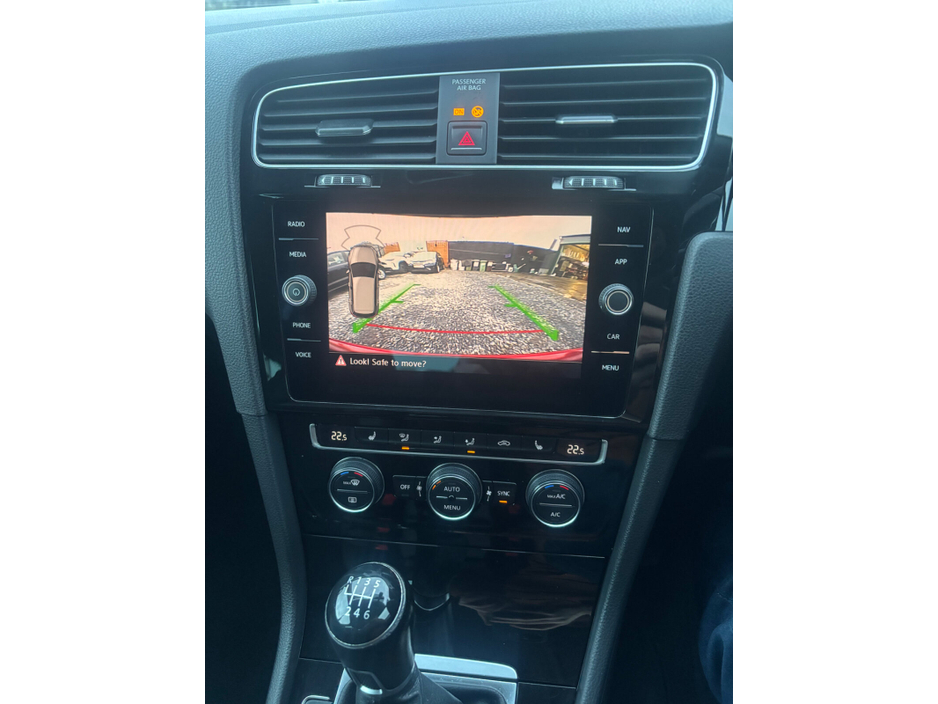 2018 Volkswagen Golf  €16,500