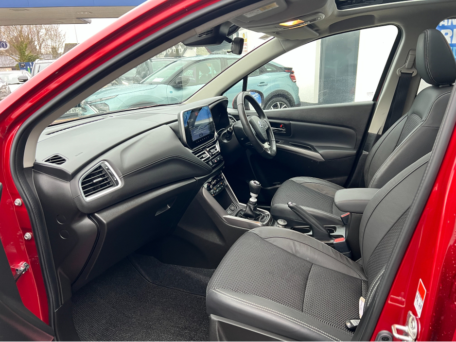 2024 Suzuki SX4 S-Cross 1.4 B/JET MILD HYB €27,950