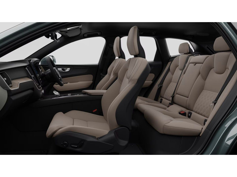 2026 Volvo XC60 - image 11